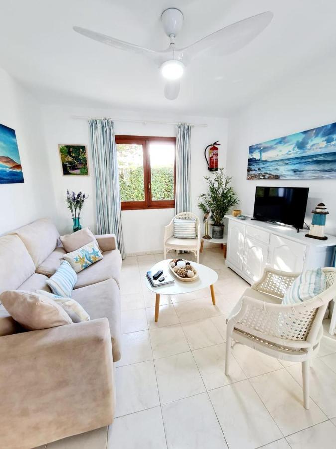 Apartamentos Delfines กาลาบลังกา ภายนอก รูปภาพ